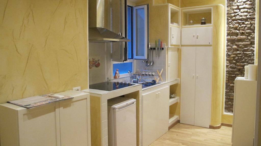 B&B In Piazza Рим Екстер'єр фото